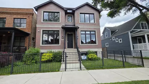 1922 W Grace St, Chicago, IL 60613