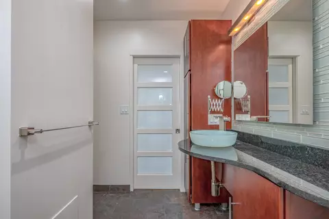 Bath - 175 E Delaware Pl #4504, Chicago, IL 60611 photo 3 of 3
