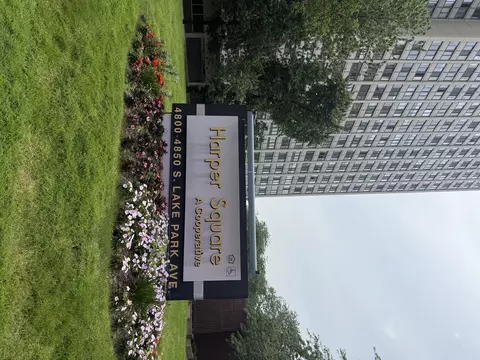 4850 S Lake Park Ave #2212, Chicago, IL 60615
