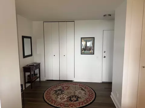 4850 S Lake Park Ave #2212, Chicago, IL 60615