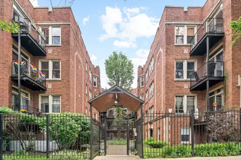 1659 W Pratt Blvd #3A, Chicago, IL 60626
