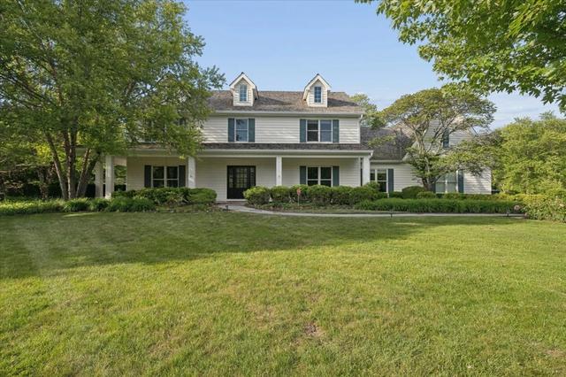 455 Hunter Ln, Lake Forest, IL 60045
