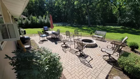 Exterior - 2127 Salem Ave, Johnsburg, IL 60051 photo 6 of 12