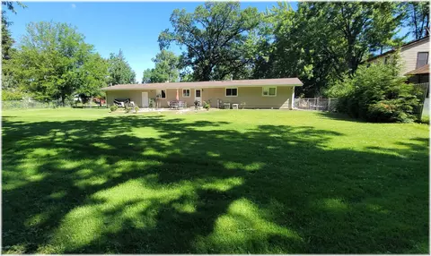 Exterior - 2127 Salem Ave, Johnsburg, IL 60051 photo 2 of 12