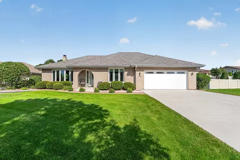 15301 Rosarie Dr, Homer Glen, IL 60491