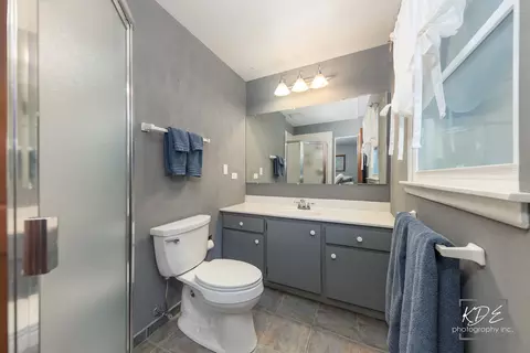 Bath - 8 E Gartner Rd, Naperville, IL 60540 photo 1 of 3