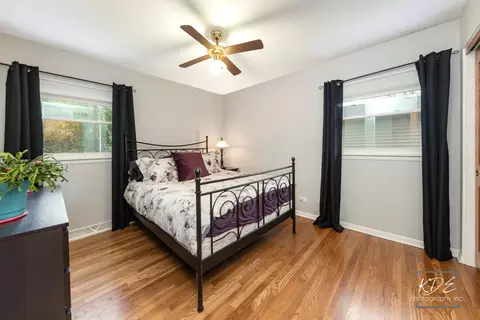 Bedroom - 8 E Gartner Rd, Naperville, IL 60540 photo 2 of 3