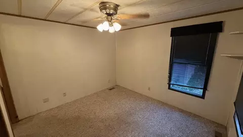 1170 Rainbow Rd, Elgin, IL 60123 photo 2
