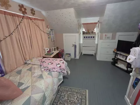 Bedroom - 810 E 15th St, Sterling, IL 61081 photo 2 of 3