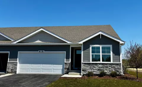 818 Concord Cir # A, Burlington, WI 53105