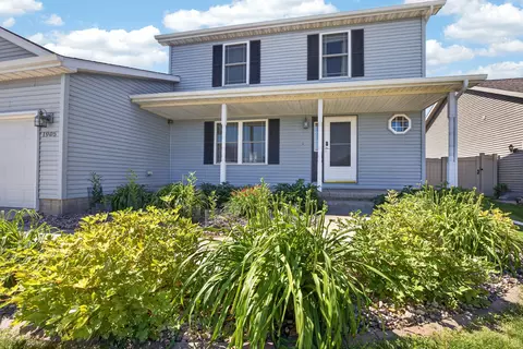 Exterior - 1905 Saltonstall Dr, Normal, IL 61761 photo 7 of 8