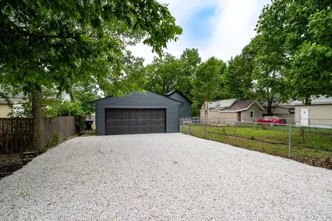 Exterior - 1313 Ewing St, Bloomington, IL 61701 photo 5 of 8