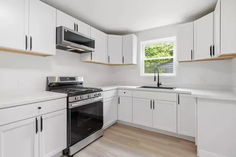 Kitchen - 1313 Ewing St, Bloomington, IL 61701 photo 1 of 2