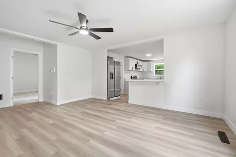 Living - 1313 Ewing St, Bloomington, IL 61701 photo 4 of 5