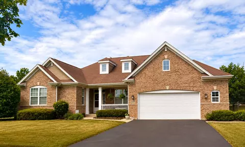 2520 Wall St, Mchenry, IL 60051