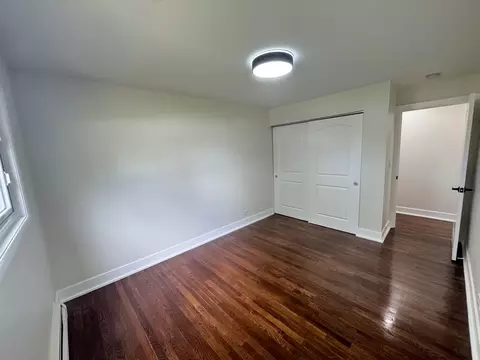 Bedroom - 9561 Dee Rd #1A, Des Plaines, IL 60016 photo 2 of 2