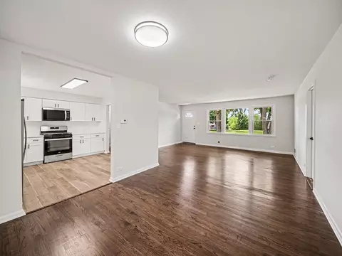 Living - 126 59th St, Willowbrook, IL 60527 photo 3 of 3