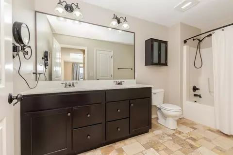 Bath - 2932 Shepard Rd, Normal, IL 61761 photo 1 of 3