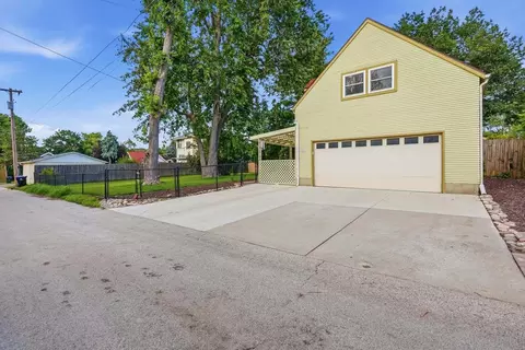 56 Whites Pl, Bloomington, IL 61701 photo 45