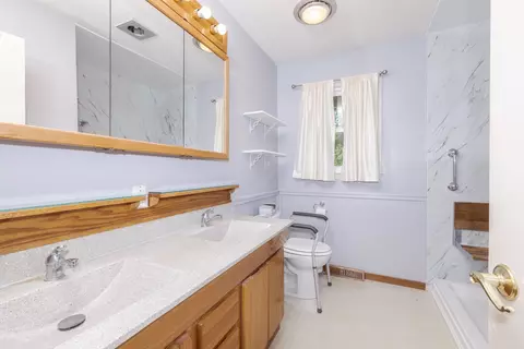 Bath - 703 Lara Rd, Normal, IL 61761 photo 1 of 3