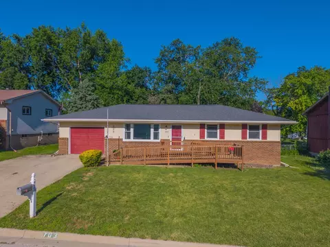 Exterior - 703 Lara Rd, Normal, IL 61761 photo 2 of 11