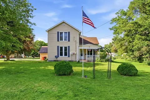 503 NE 3rd St, Aledo, IL 61231