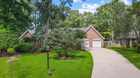 8008 Casey Ct, Mandeville, LA 70448