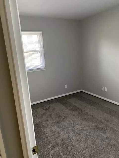 Bedroom - 1 Ryan Dr, Bloomington, IL 61701 photo 3 of 4