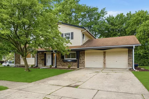 17636 Baker Ave, Country Club Hills, IL 60478