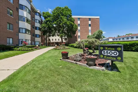 5500 W Lincoln Ave #111E, Morton Grove, IL 60053