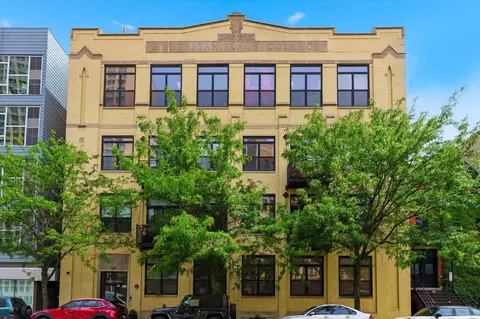 1521 W Haddon Ave #3D, Chicago, IL 60642
