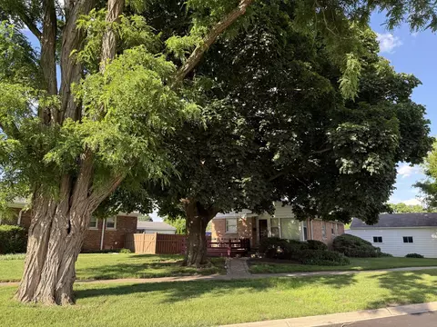 344 E Parallel St, Palatine, IL 60067 photo 1