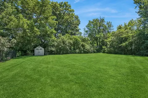Exterior - 823 Tenuta Ct, Olympia Fields, IL 60461 photo 4 of 7
