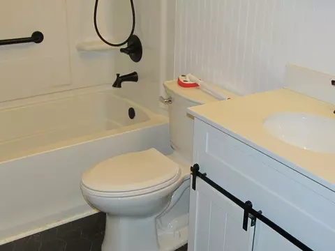 2013 5th St, Moline, IL 61265 photo 9