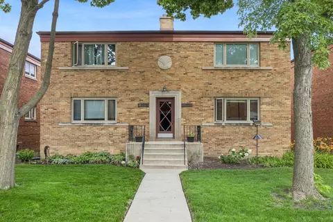 8021 Lake St #1, River Forest, IL 60305