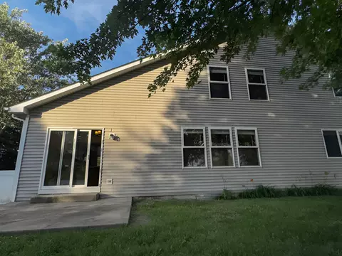 Exterior - 2001 Gray Hawk Dr, Plainfield, IL 60586 photo 4 of 5