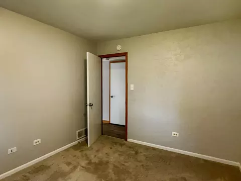 Bedroom - 2001 Gray Hawk Dr, Plainfield, IL 60586 photo 2 of 10