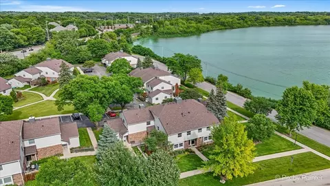 884 Bristol Dr #0, Barrington, IL 60010