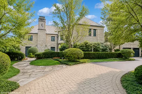 110 Kenilworth Ave, Kenilworth, IL 60043