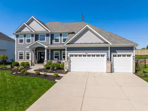 4211 Chinaberry Ln, Naperville, IL 60564
