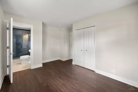 Bedroom - 49 King Ln, Des Plaines, IL 60016 photo 3 of 3