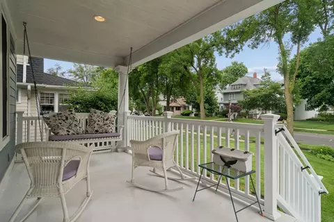 Exterior - 343 Franklin Ave, River Forest, IL 60305 photo 2 of 7