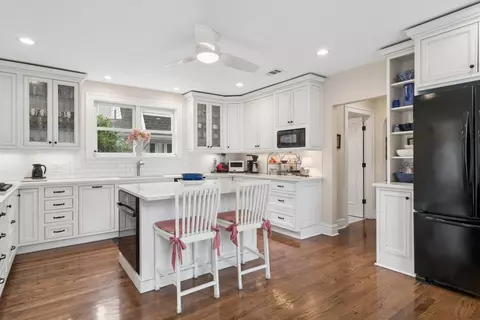 Kitchen - 343 Franklin Ave, River Forest, IL 60305 photo 2 of 5