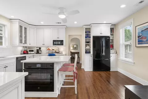 Kitchen - 343 Franklin Ave, River Forest, IL 60305 photo 3 of 5