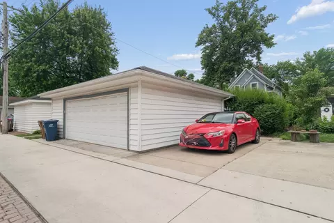 Exterior - 343 Franklin Ave, River Forest, IL 60305 photo 7 of 7