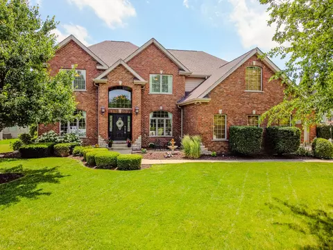 21416 S Majestic Pine St, Shorewood, IL 60404