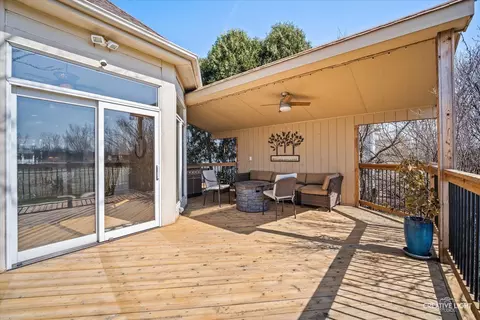 Exterior - 3516 White Eagle Dr, Naperville, IL 60564 photo 4 of 4