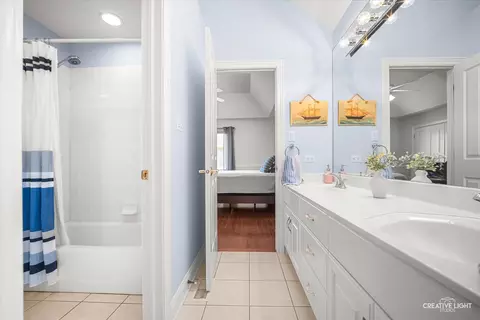 Bath - 3516 White Eagle Dr, Naperville, IL 60564 photo 5 of 6