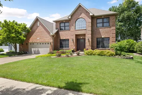 2679 Freeland Cir, Naperville, IL 60564