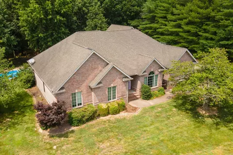 27 Deer Run, Herrin, IL 62948